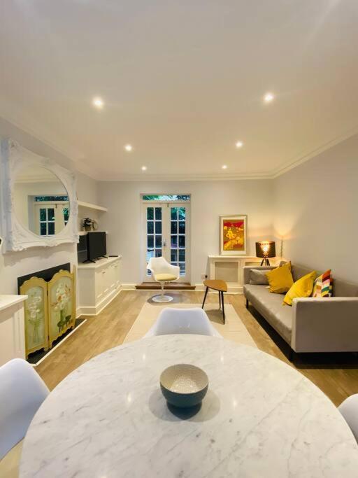 Apartamento Beautiful 2 Bed/ 2 Bath Notting Hill Garden Flat Londres Exterior foto