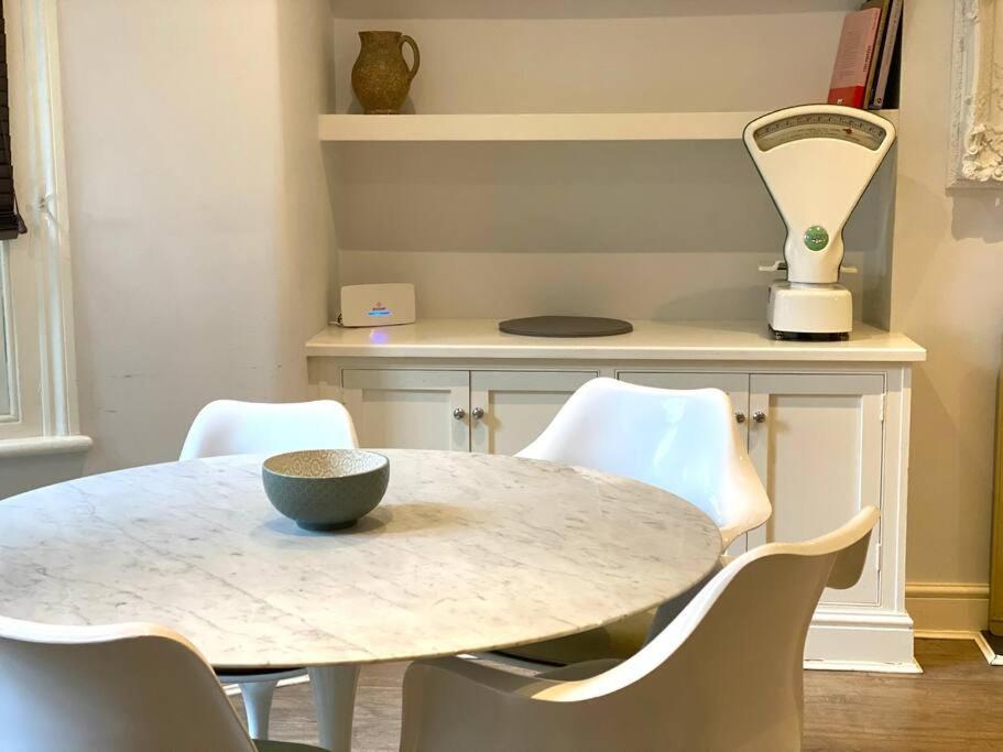 Apartamento Beautiful 2 Bed/ 2 Bath Notting Hill Garden Flat Londres Exterior foto